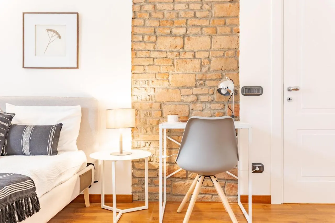 Easylife - Elegante Trilocale In Zona Porta Venezia Apartment Milan