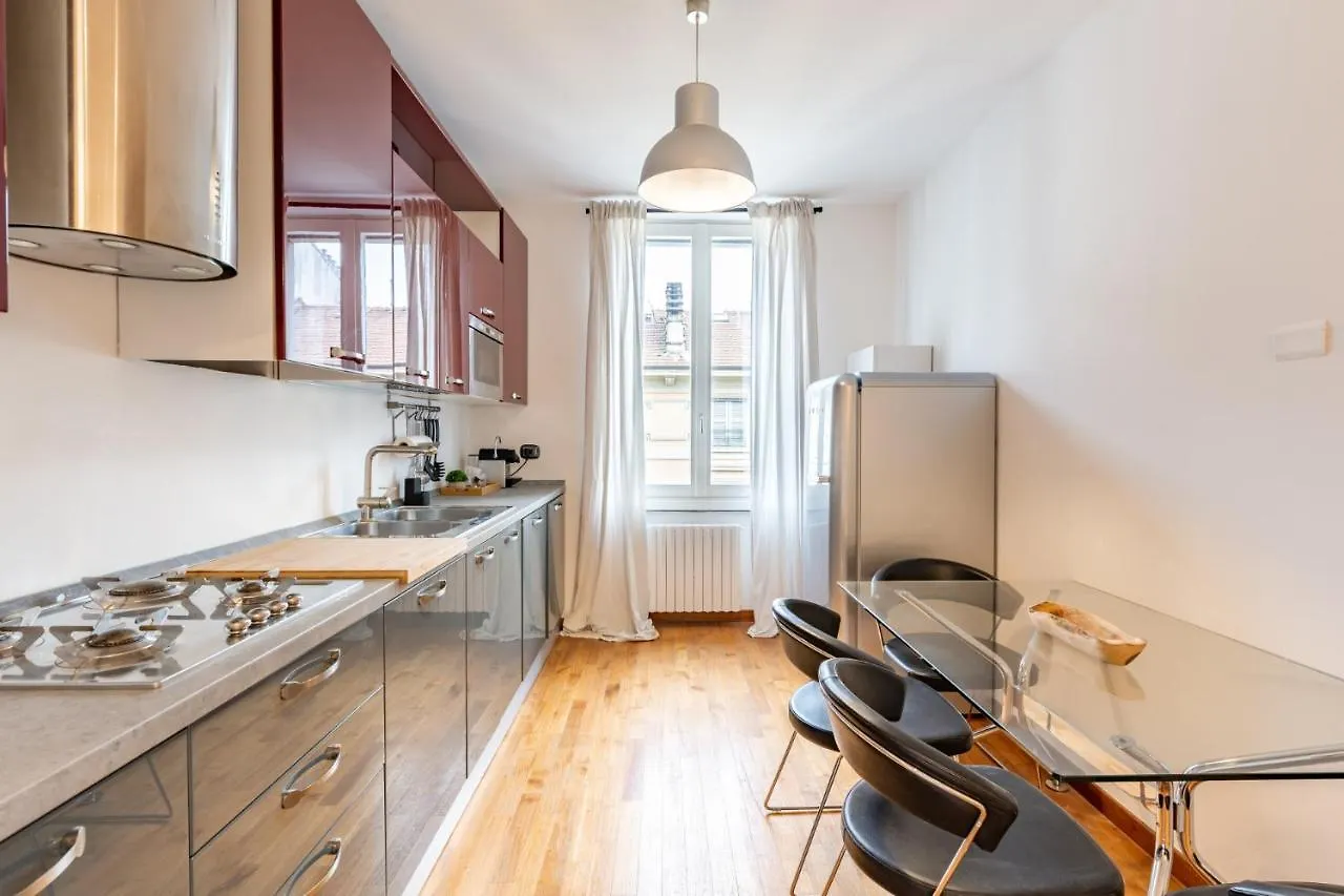 Easylife - Elegante Trilocale In Zona Porta Venezia Apartment Milan